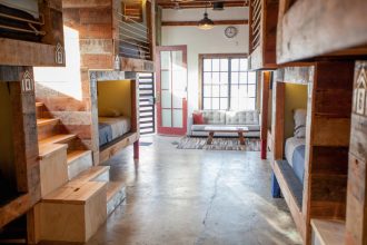 4 BEST Hostels in Los Angeles (2024 Insider Guide)