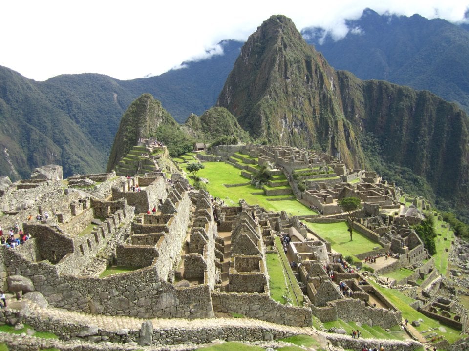 trek to Machu Picchu by the Inca trail