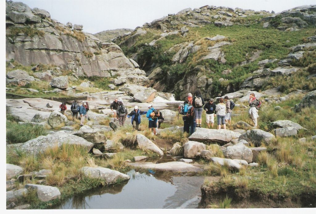 hikers-cerro-Champaquí-Senderismo-en-Argentina