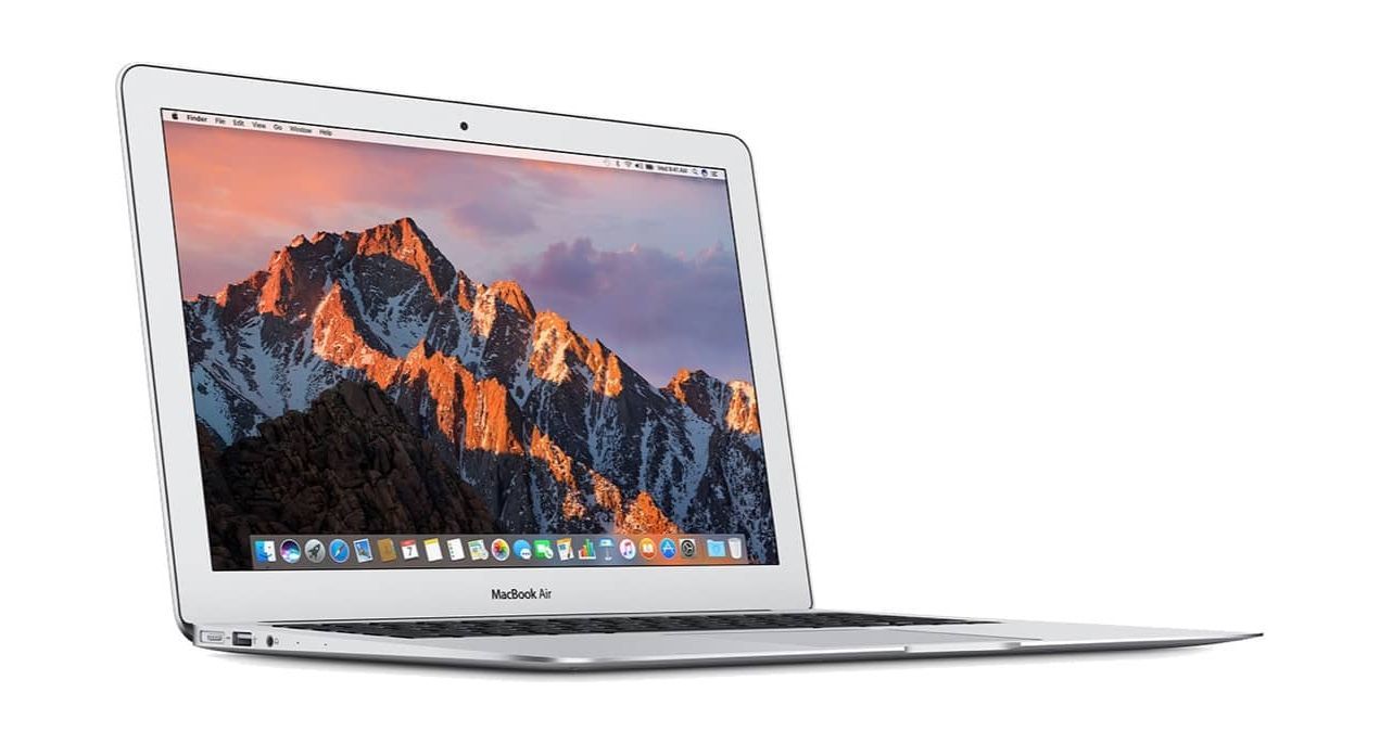 macbook air the best laptop for travel