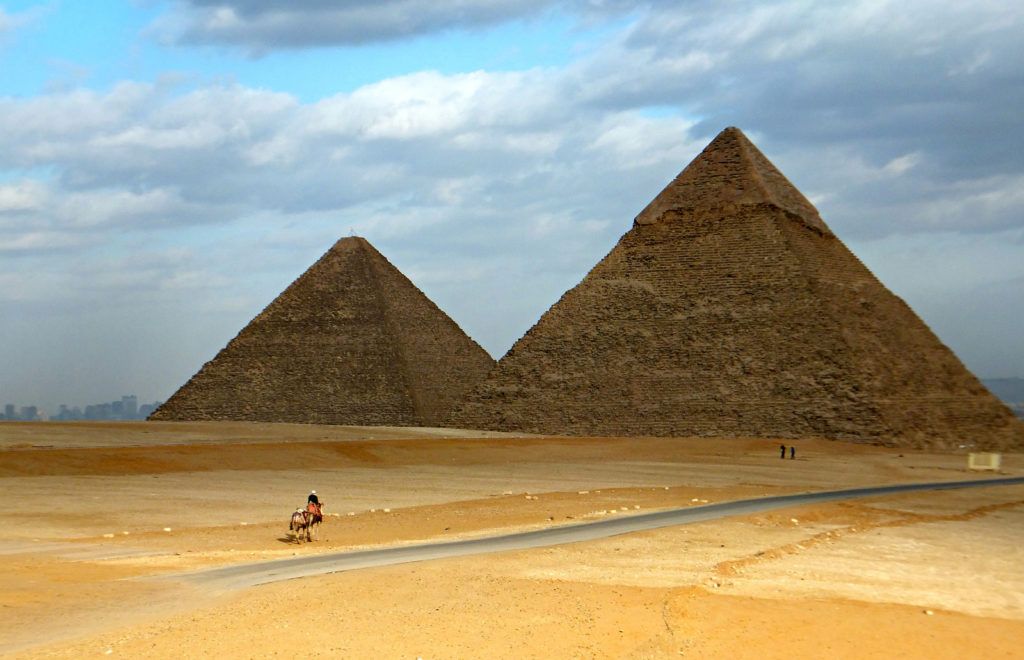 Backpacking Egypt - The ULTIMATE Egypt Travel Guide (2024)