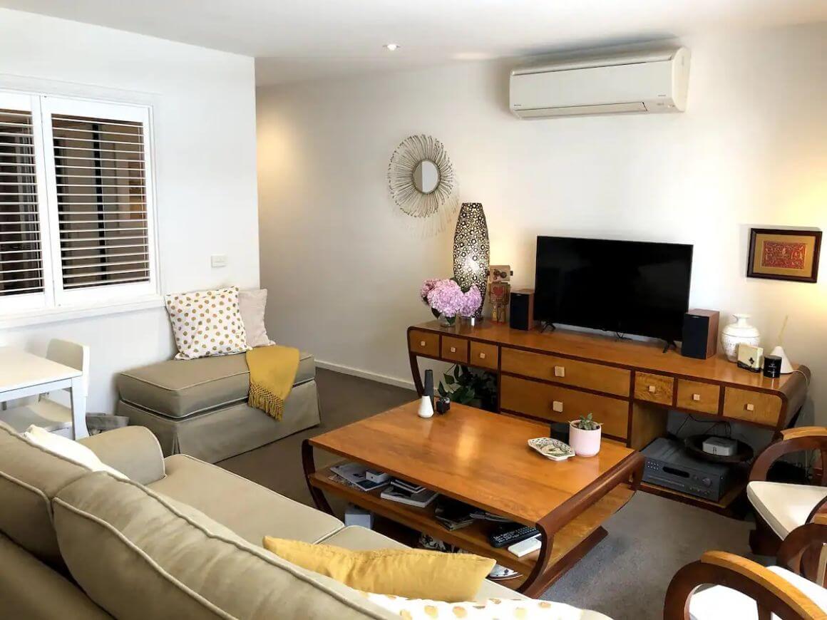 One BDR Apartment Canberra