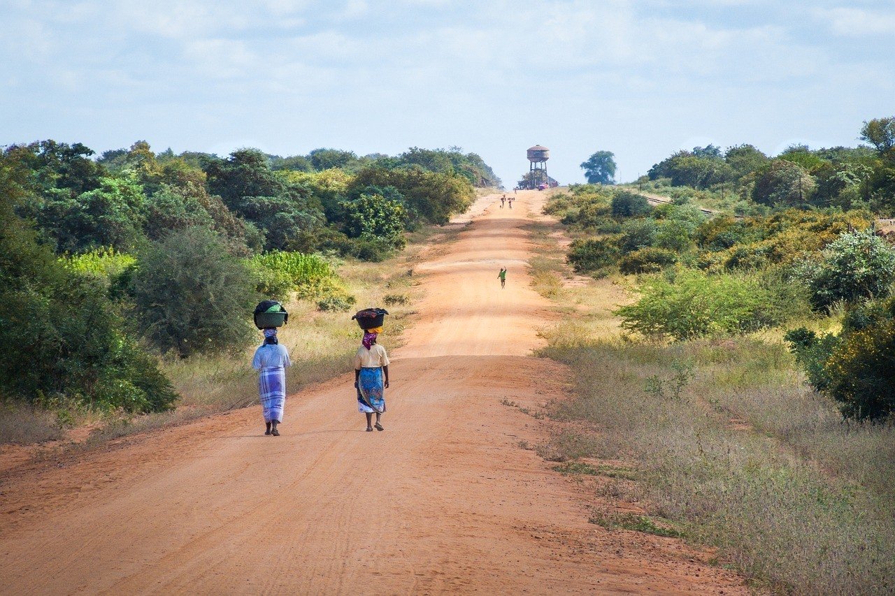 dirt road in mozambique