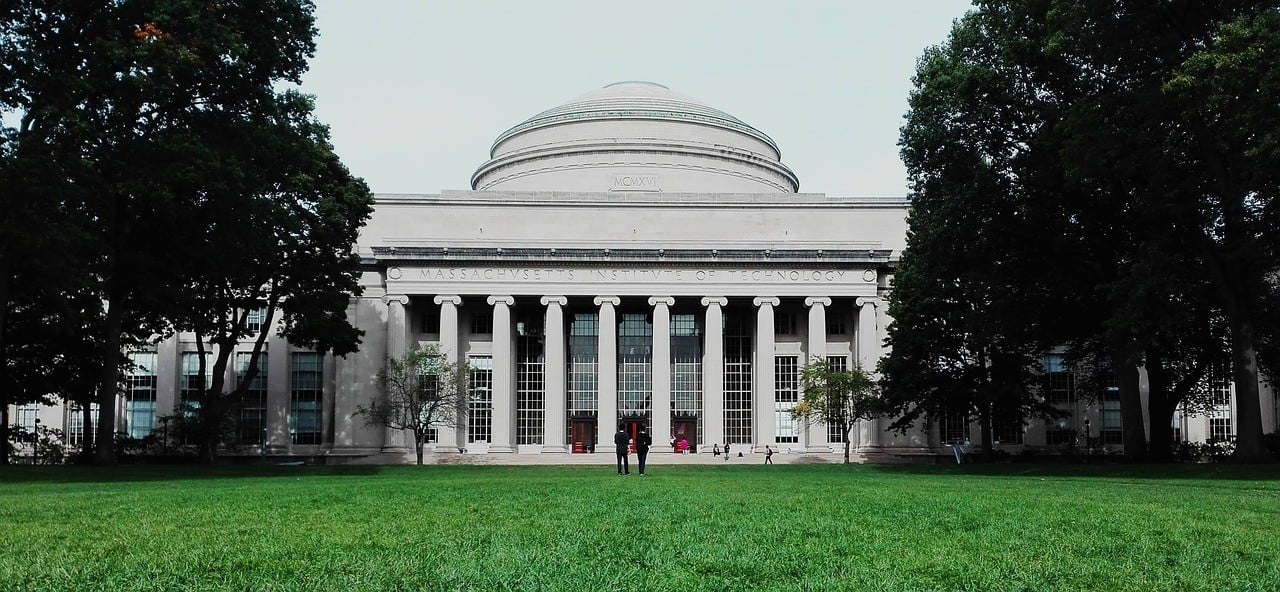 mit great dome cambridge boston travel guide