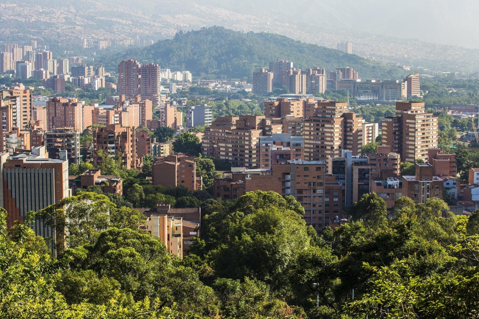 safety tips for traveling in medellin