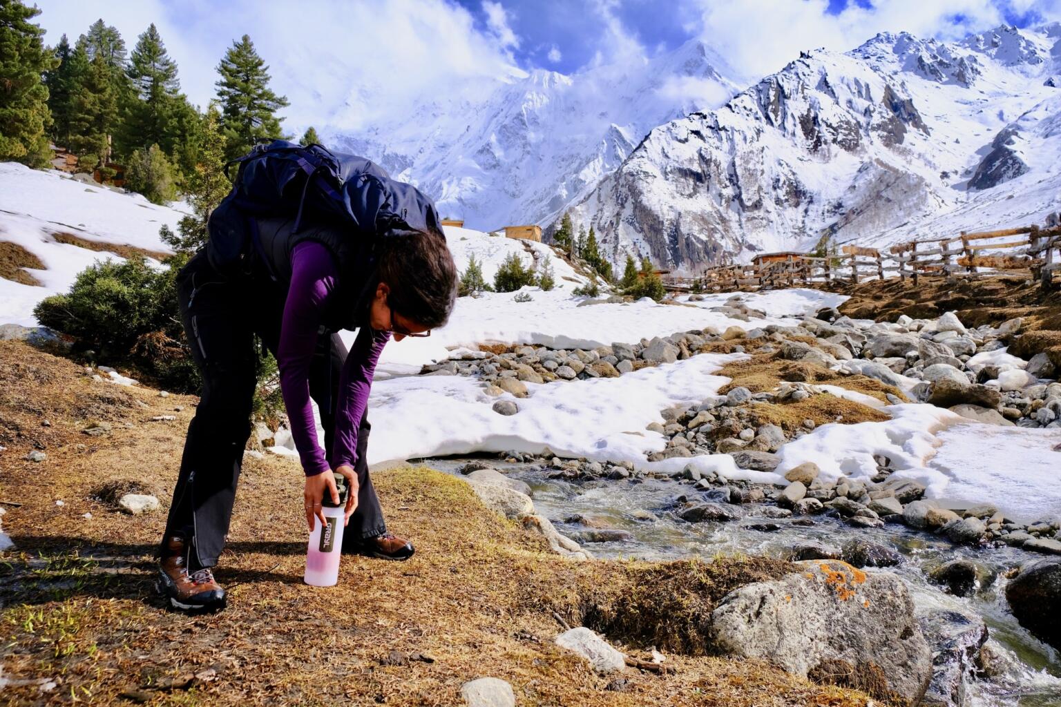 7 Best Filtered Water Bottles For Travel And Hiking - Traveling Ness