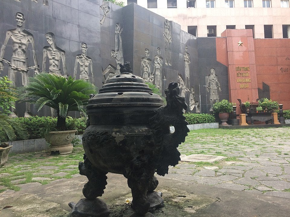 Hoa Lo Prison Memorial, Hanoi