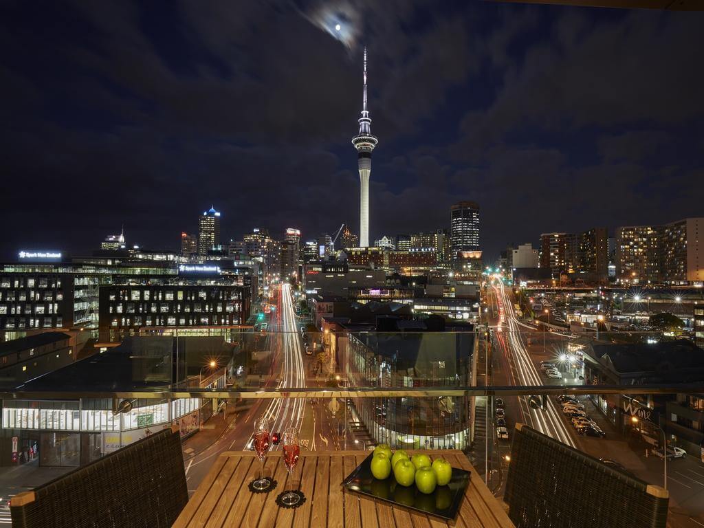 auckland places to stay and visit