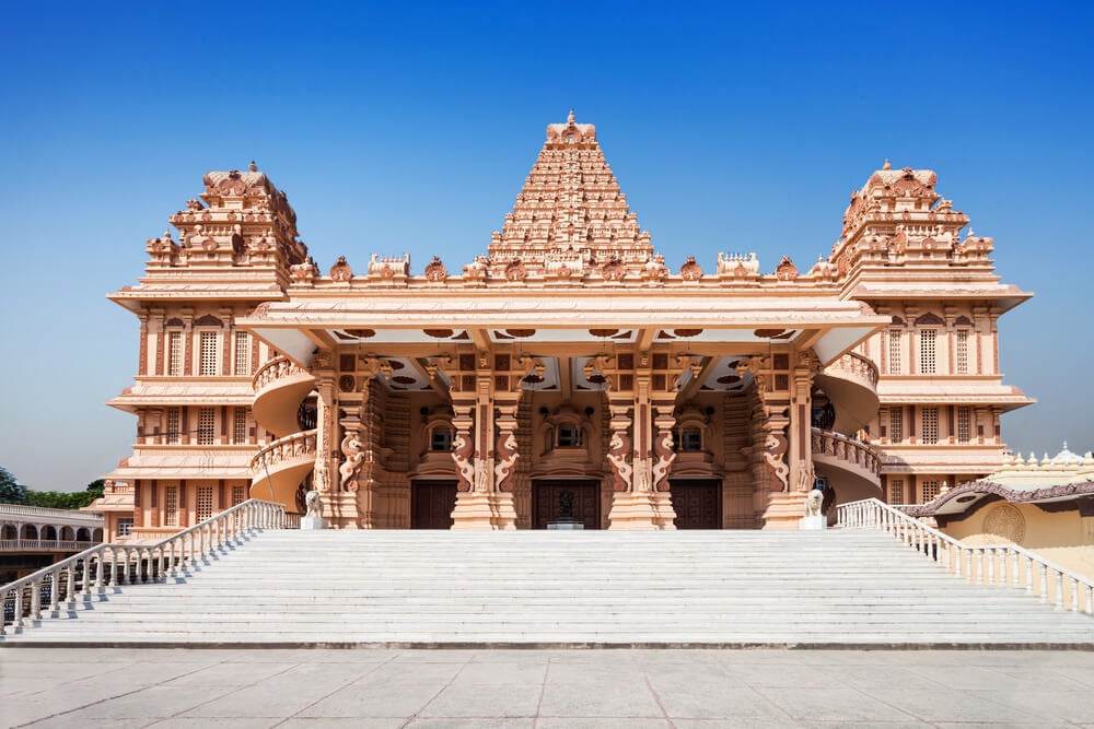 Visit Chhatarpur Temple