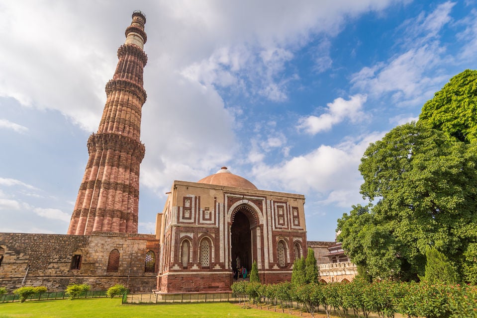 Delhi and Agra 2 Day Tour with Taj Mahal Sunrise