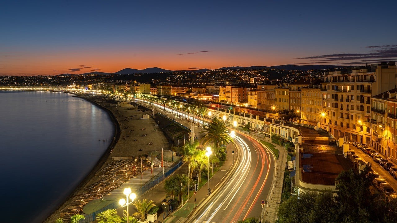 when to visit nice