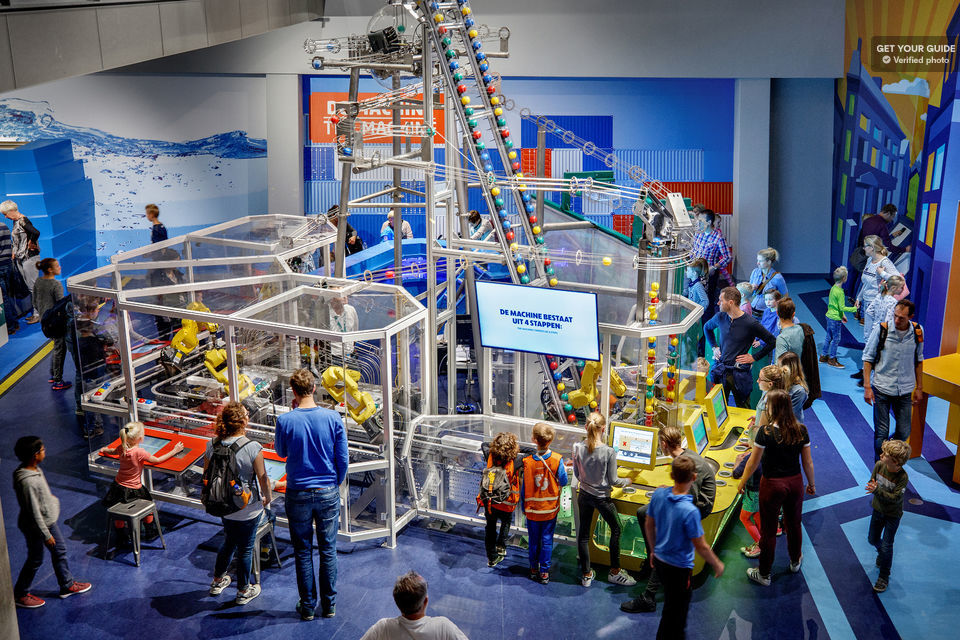 Trascorri un pomeriggio al Nemo Science Museum