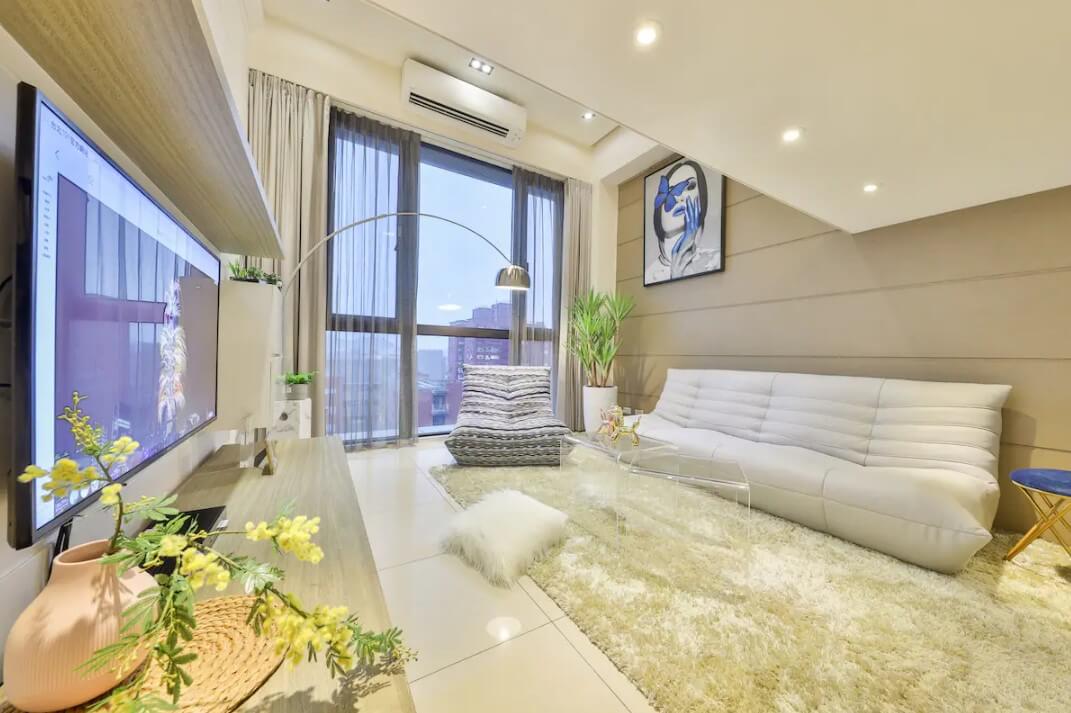 Entire Apartment With Highrise View in Taiwan