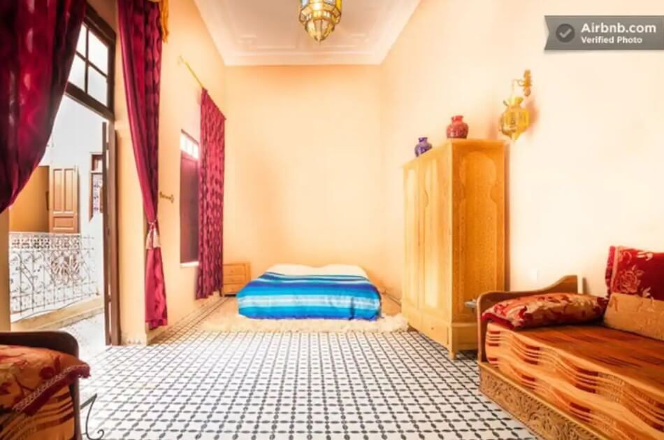 Huge and Beautiful Room in a Riad