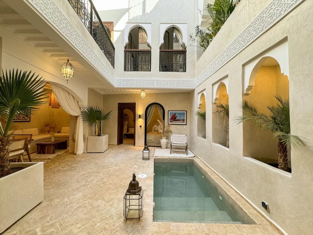 Private Luxury Riad with heated pool