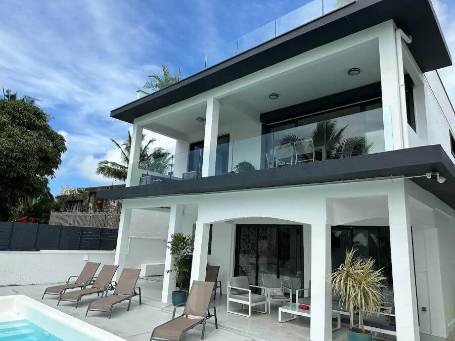 Spacious Villa with Sea views