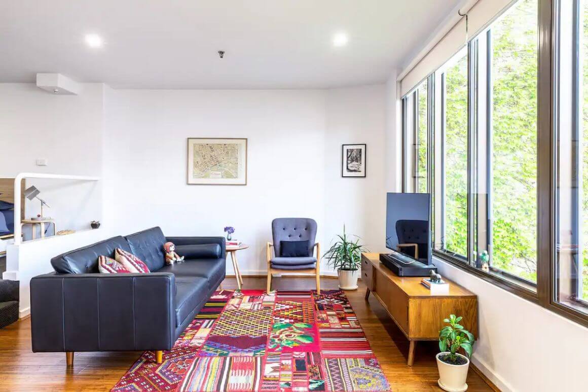 Comfortable Studio Apartment near Parliament House Melbourne