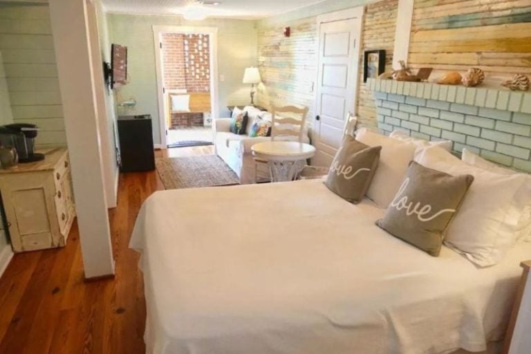 Where To Stay In Tybee Island The BEST Areas In 2024   Beachfront Bed And Breakfast Inn Tybee Island 768x512 