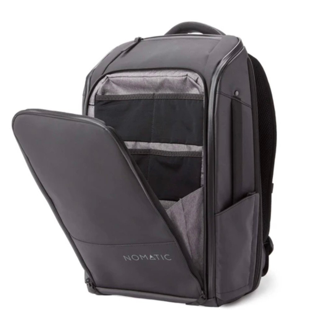 nomatic backpack black