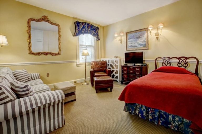 10 STUNNING Bed And Breakfasts In Maryland [2023 Edition]