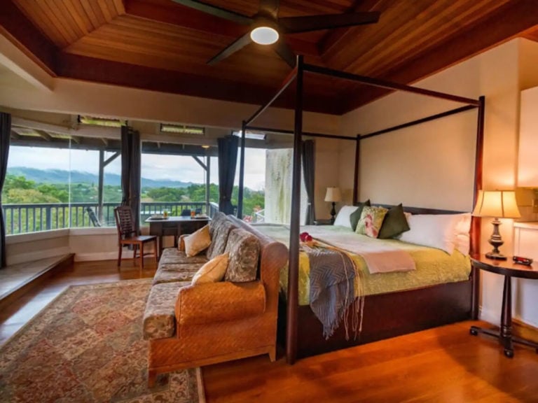 15 STUNNING Bed And Breakfasts In Kauai [2024 Edition]