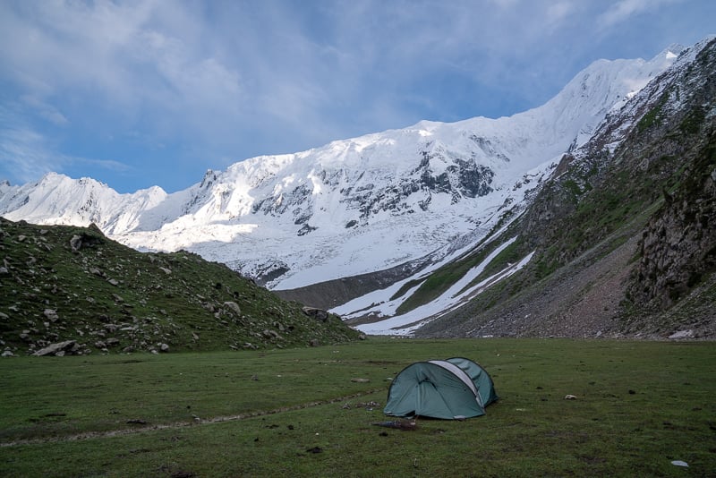 30 Must-Have Gears for Trekking in Pakistan - Pakistan Travel Blog