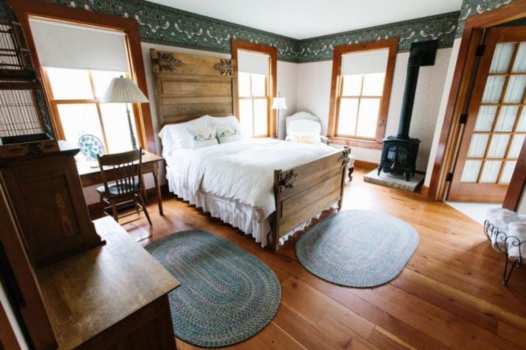 10 STUNNING Bed And Breakfasts In Minnesota [2024 Edition]