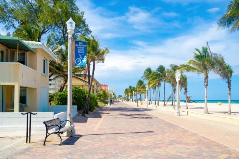 10 Stunning Motels In Hollywood, Florida [2024 Edition]