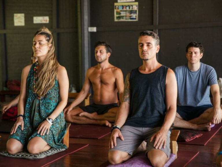 10 STUNNING Yoga Retreats in Thailand in 2024