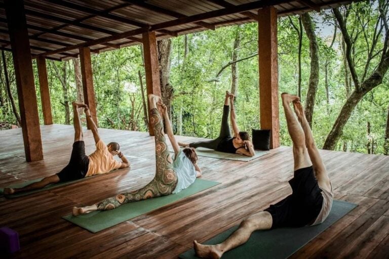 10 STUNNING Yoga Retreats in Sri Lanka (2024 Edition)