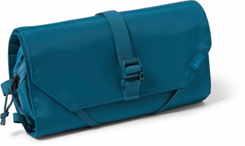 15 Best Travel Toiletry Bags, Tested & Reviewed for 2023