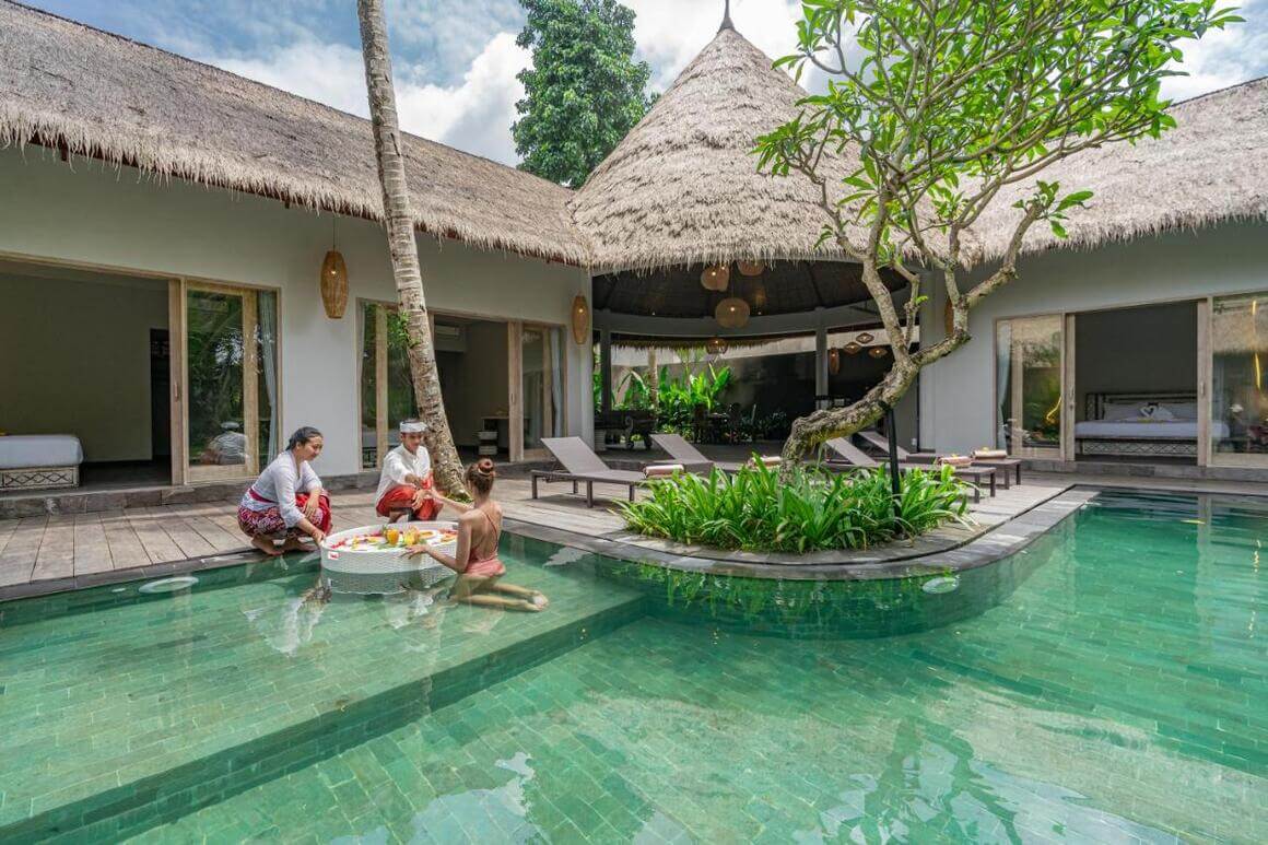 Brand new Luxury 3BR villa Ethnic Ubud