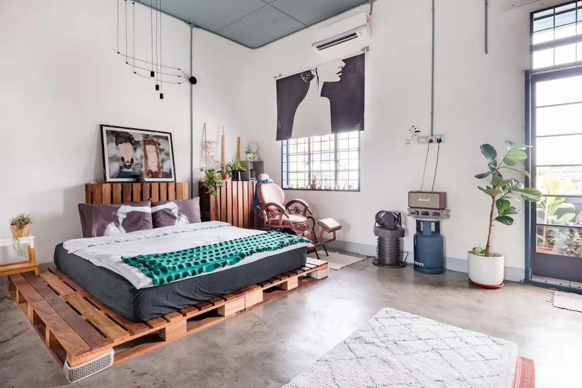 Hidden Gem Gallery Inspired Rustic Studio Apartment, Kota Kinabalu Malaysia