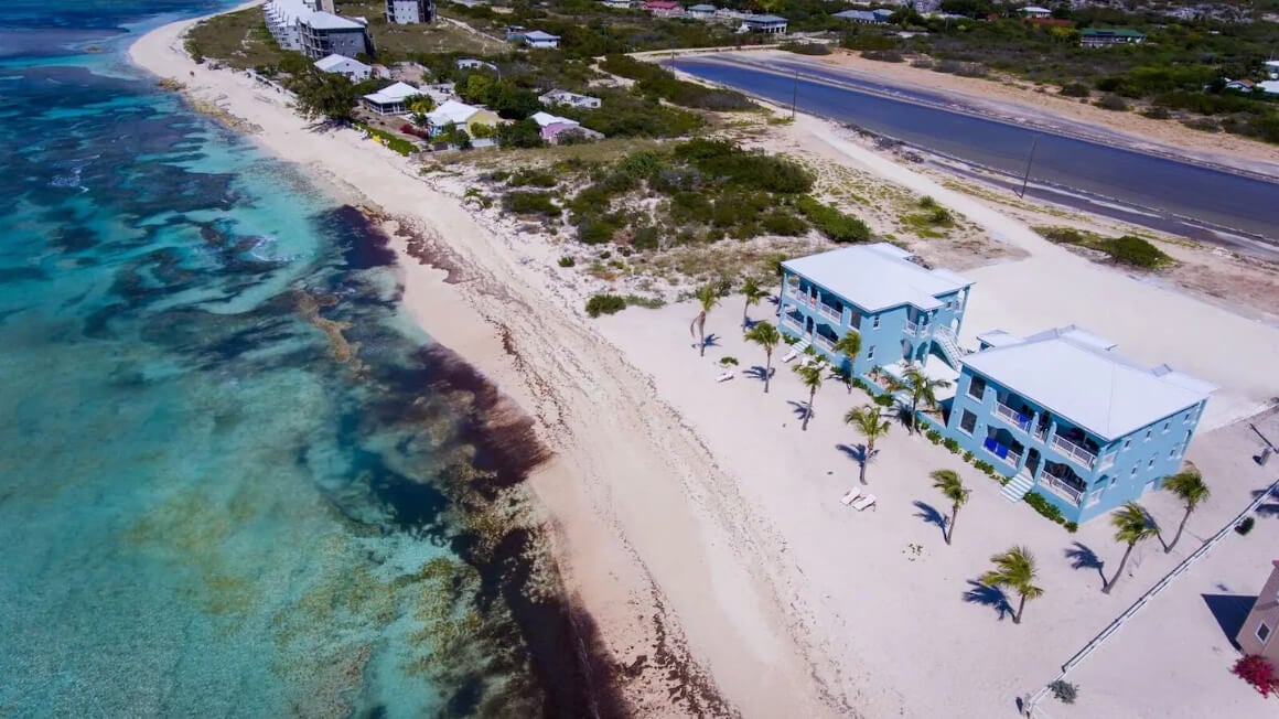 Pillory Club, Turks and Caicos