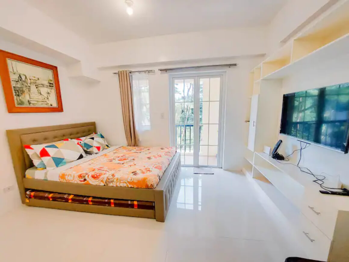 Pet-Friendly One-Bed Condo with Balcony Bagiou Philippines