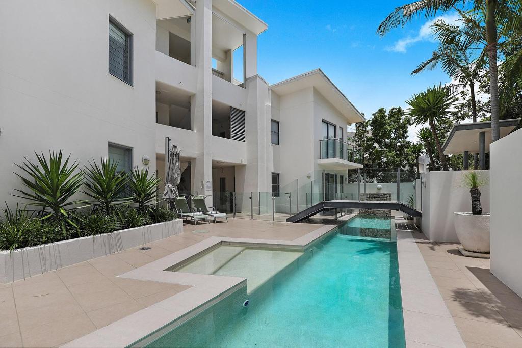 Sunshine Beach Retreat - 3 Bedroom Family Apartment - Wifi - Netflix - 2 Cars Noosa Australia