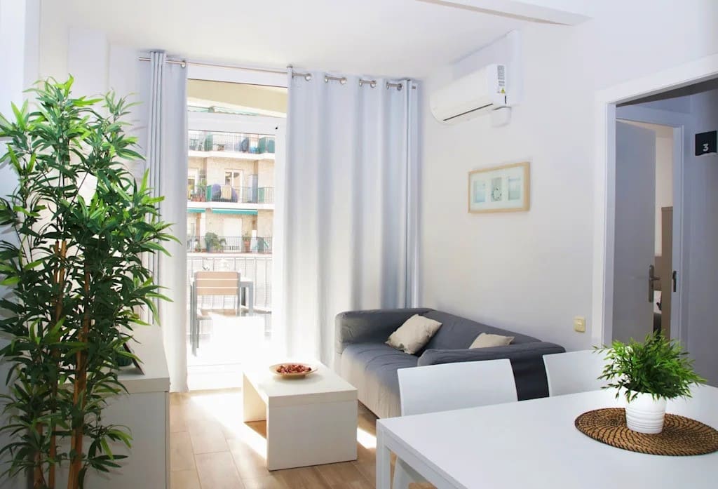 Sant Jordi Hostels Apartments Barcelona Spain