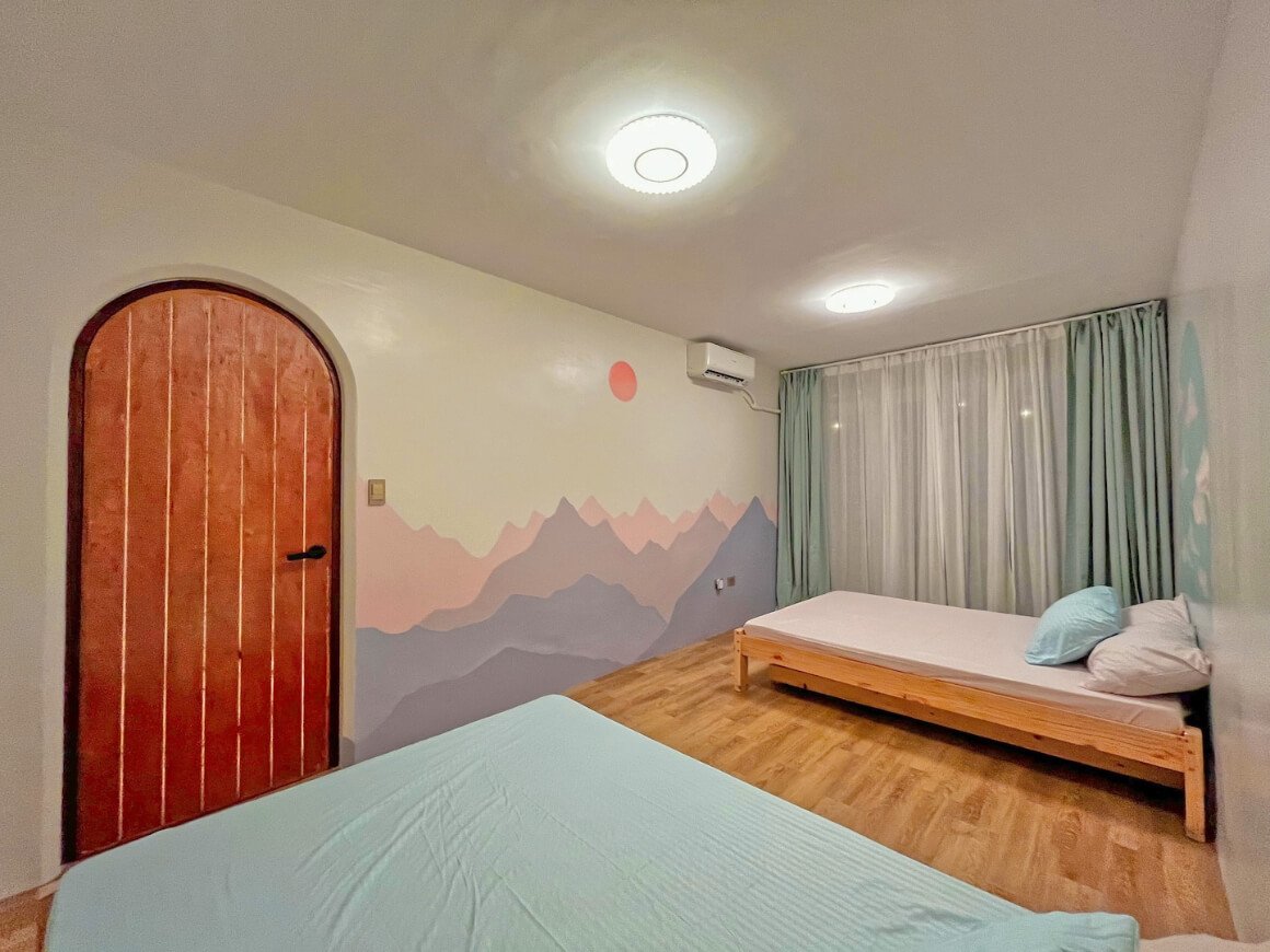 Colorful Two-Bed Condo in Tagaytay