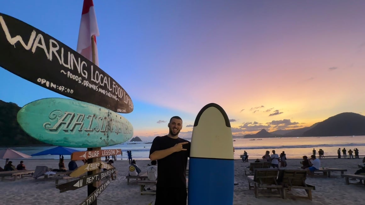 Lombok surf, Selong Belanak beach