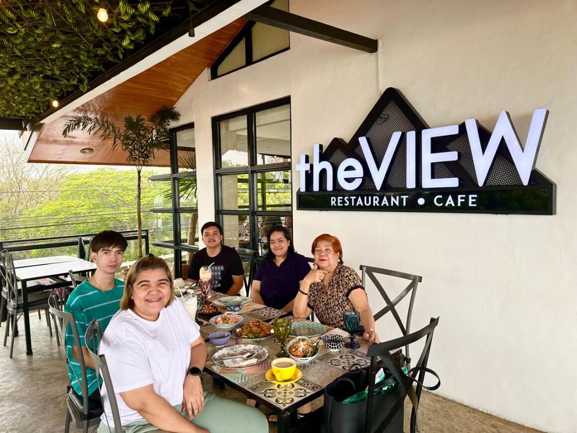 Sumptuous lunch at The View Restaurant and Cafe in Tagaytay 