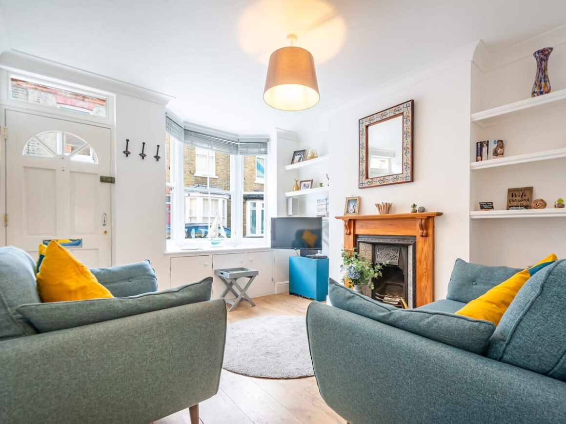 Cosy terrace within city walls ideal for exploring in Canterbury