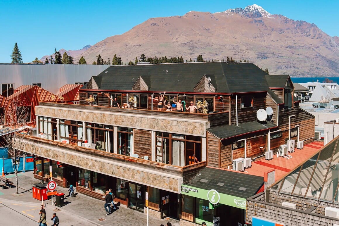 Adventure Queenstown Hostel New Zealand