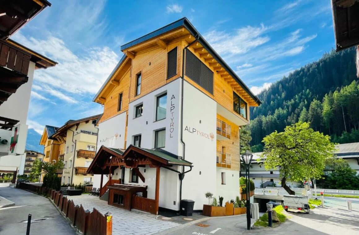 AlpTyrol Apartments, St. Anton am Arlberg, Austria