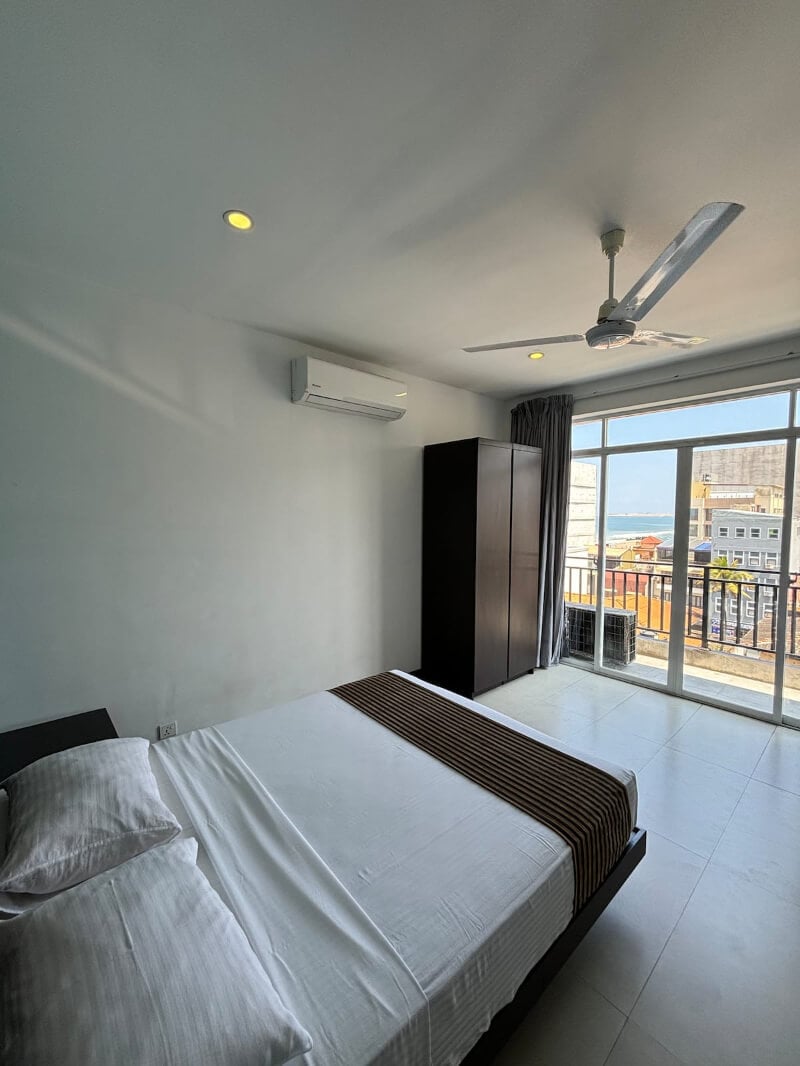 Penthouse in central Colombo 03