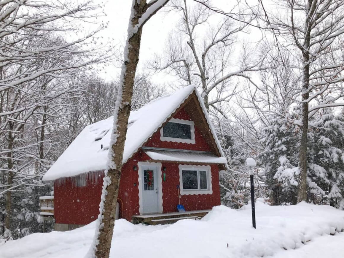 Chic Old-School Chalet Close to Slopes, Smuggler’s Notch Resort, Vermont