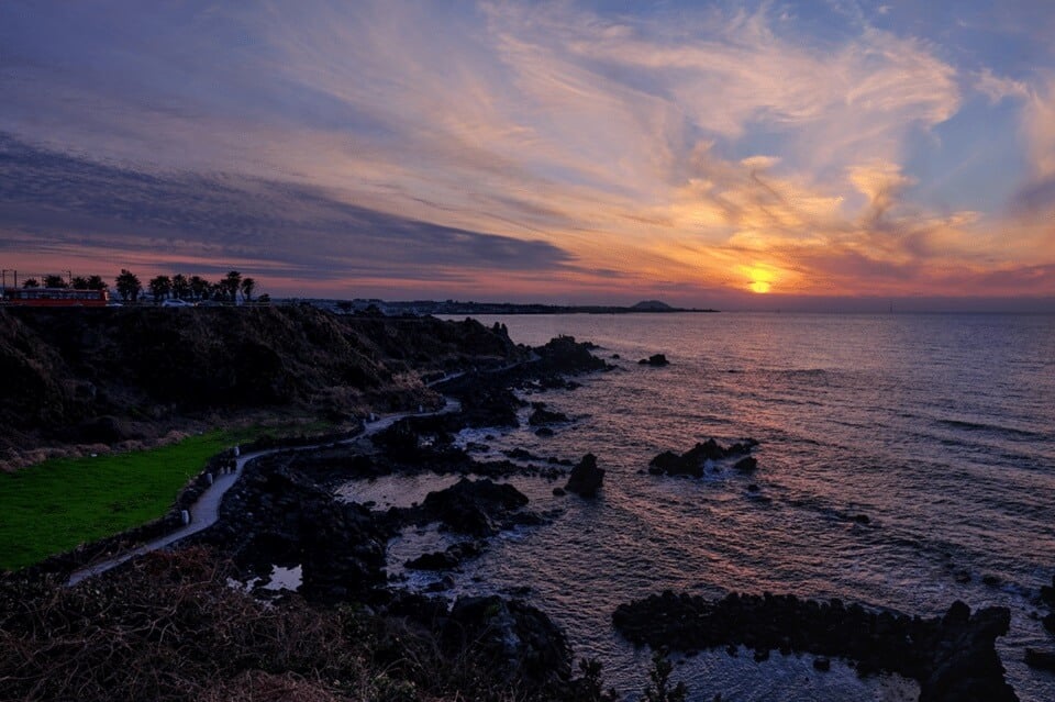 View of the sunseeting at Jeju on the Olle Trails