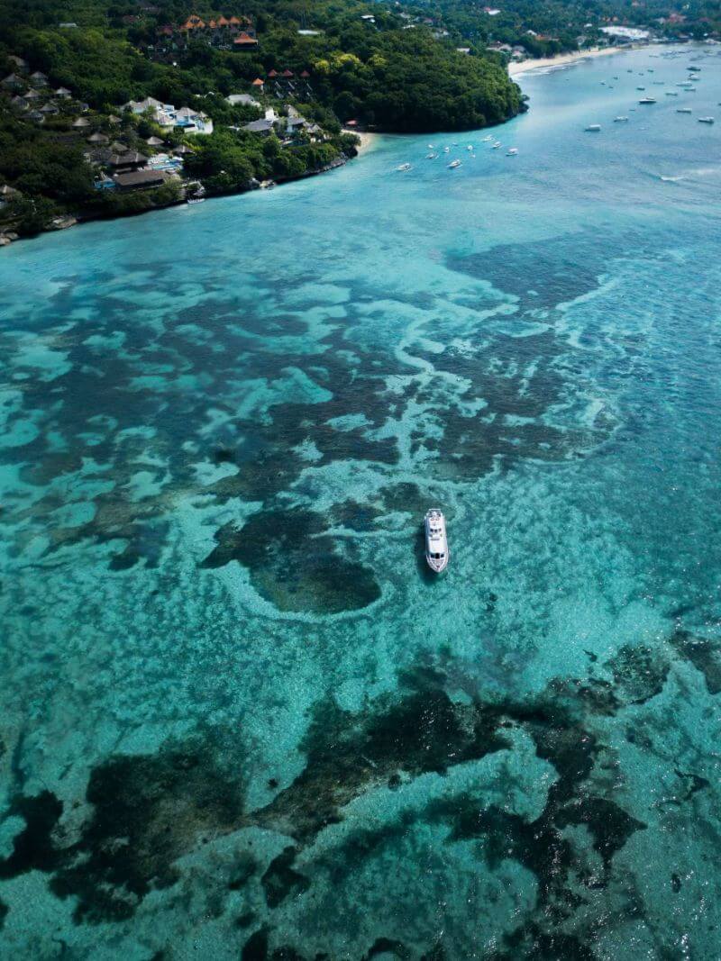 getting around nusa lembongan boat