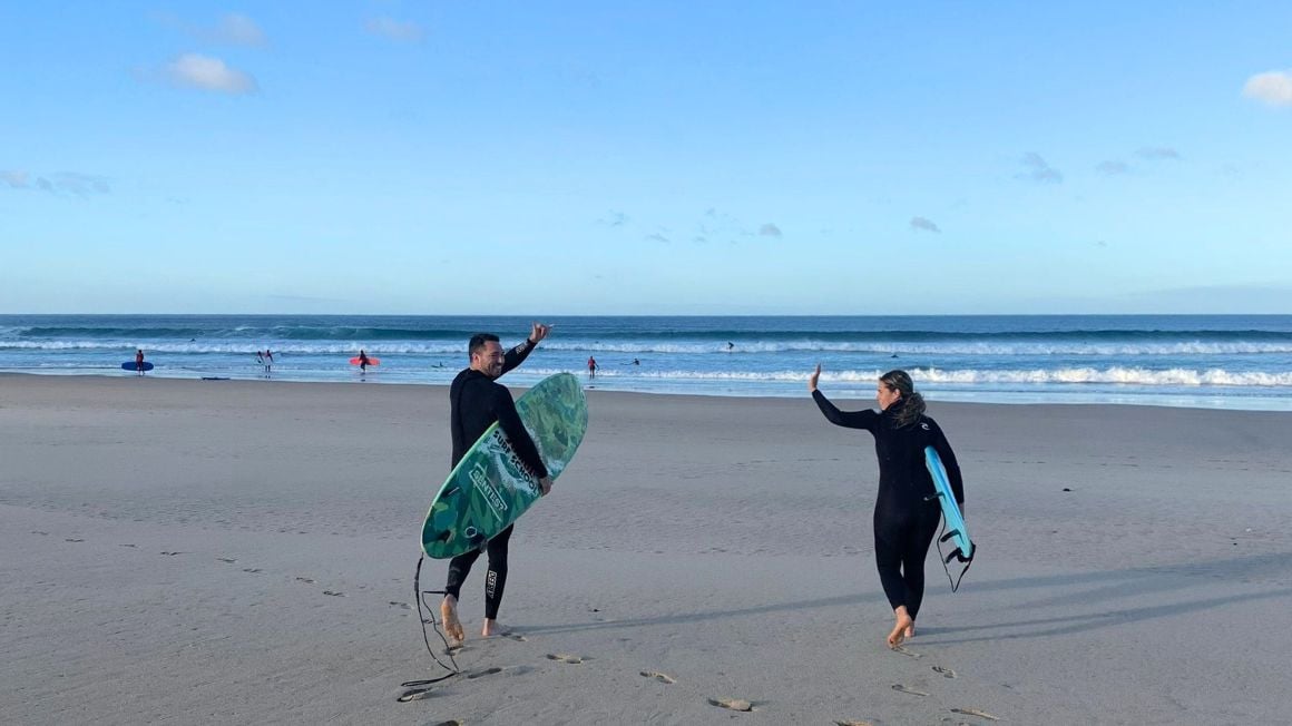 two friends going surfing