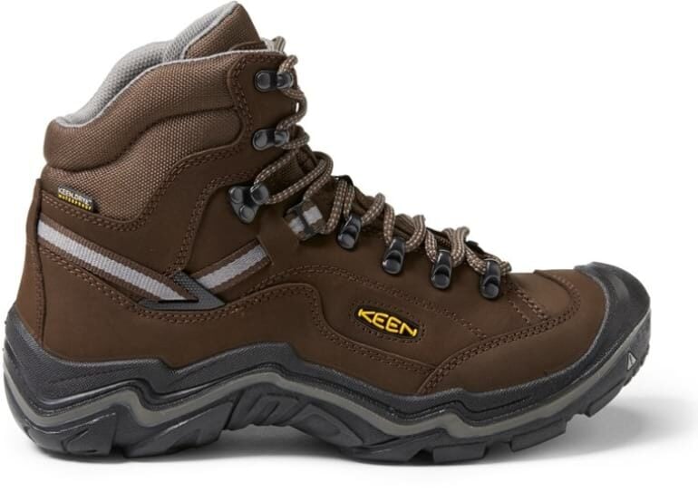 10 Best Walking Boots of 2024 (Buyer's Guide)