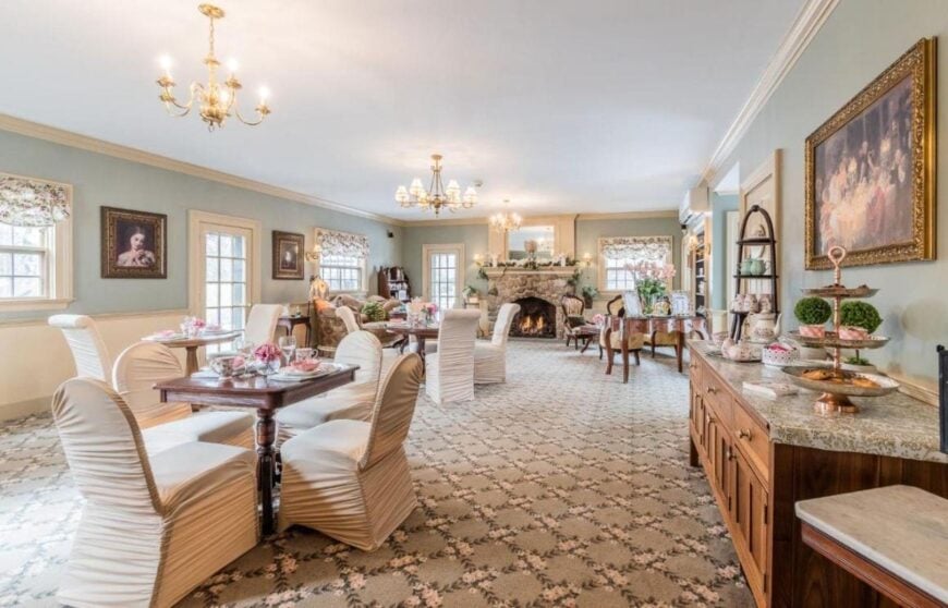 10 STUNNING Bed And Breakfasts In Connecticut [2024 Edition]